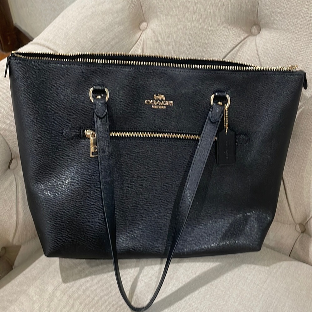 Brand new never carried black Coach tote